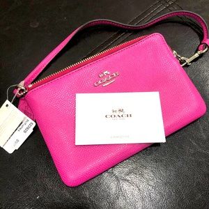 NWT Coach clutch